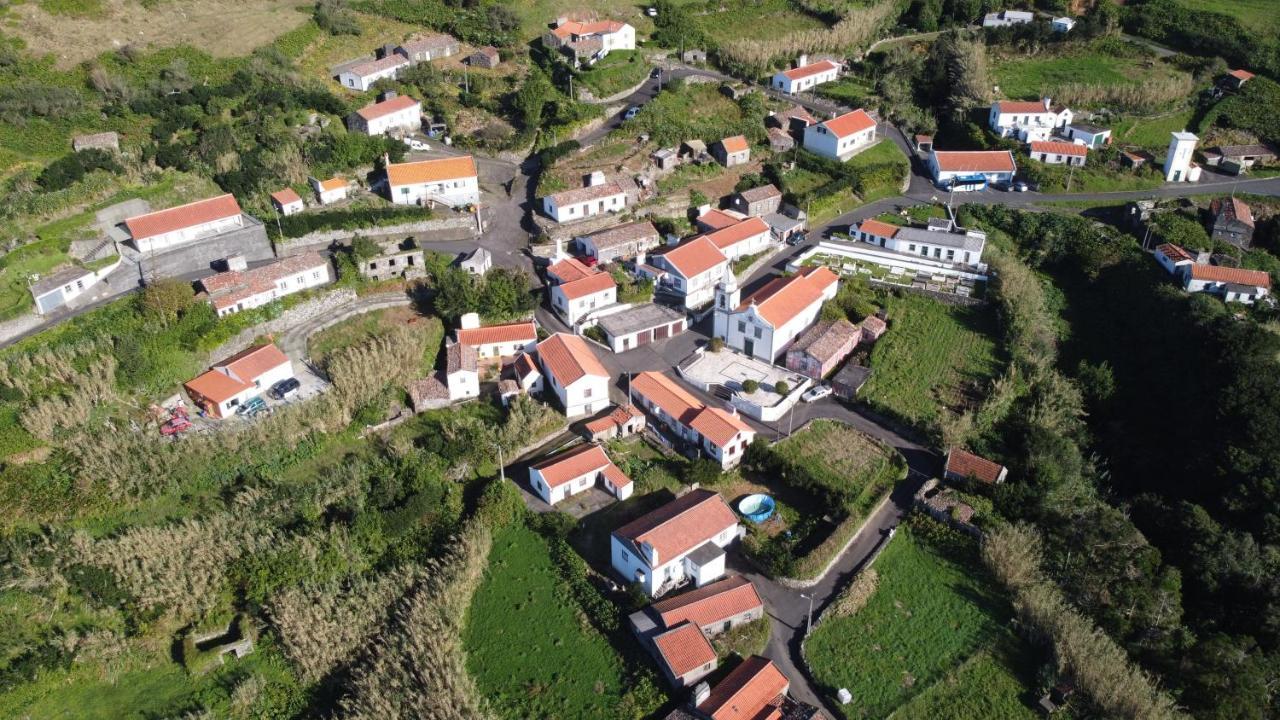 Alojamento Local M&I Lajes das Flores Exterior foto
